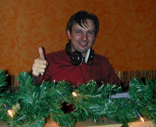 Salsa-DJ Bogdan (Tel. 0163-888 7445 )