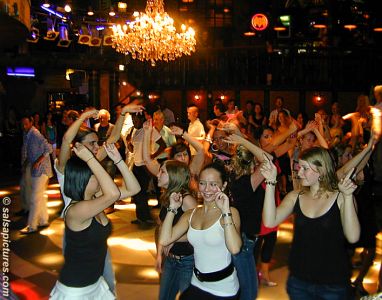Salsa in Beek / Netherlands: Disco Mondial (click to enlarge)