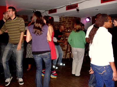 G�ttingen: Salsa im N�rgelbuff
